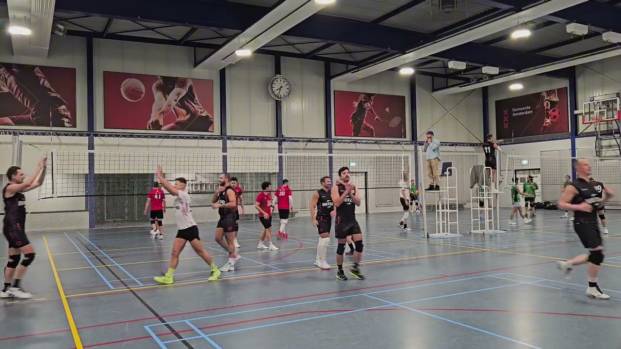 Netzo HS2 vs Smashing '72 HS3 