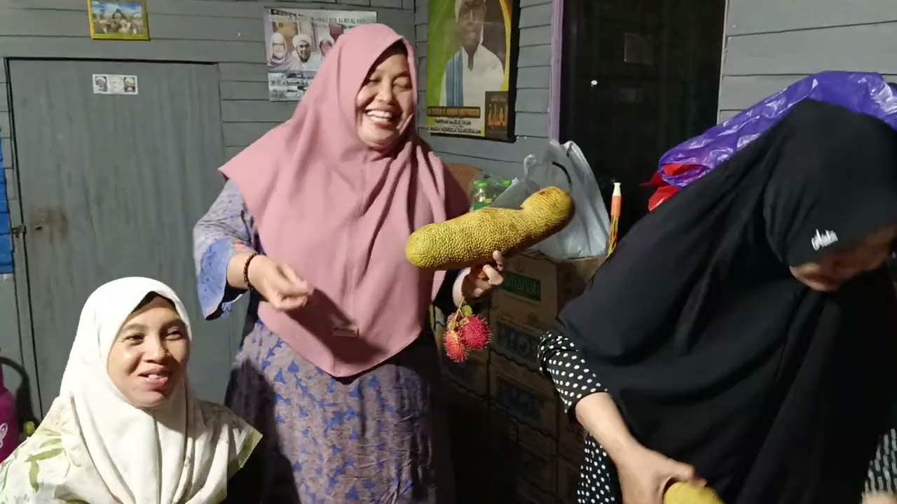Mahbara Family PANEN BUAH
