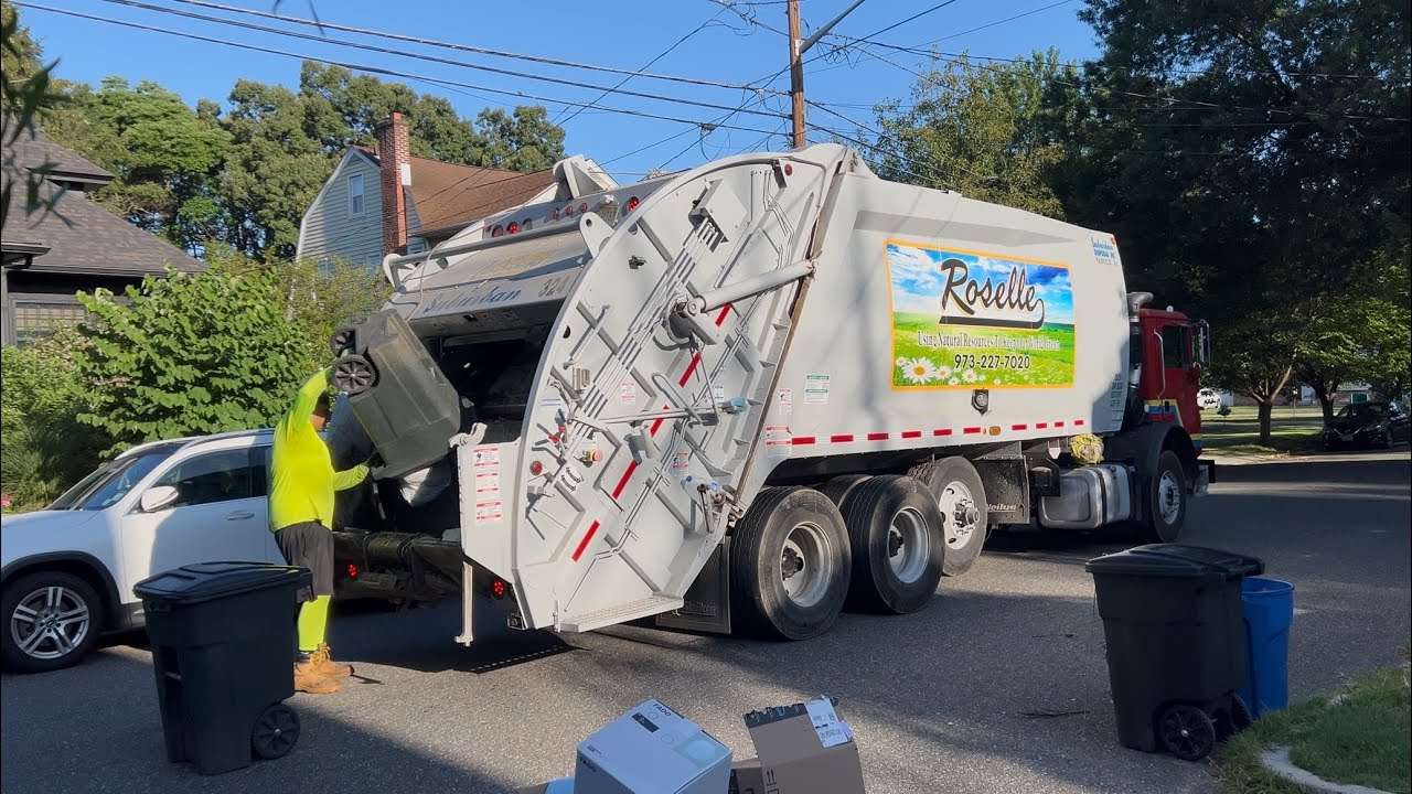 Roselle Mack McNeilus rear loader garbage truck packing heavy manual trash with a fast crew!