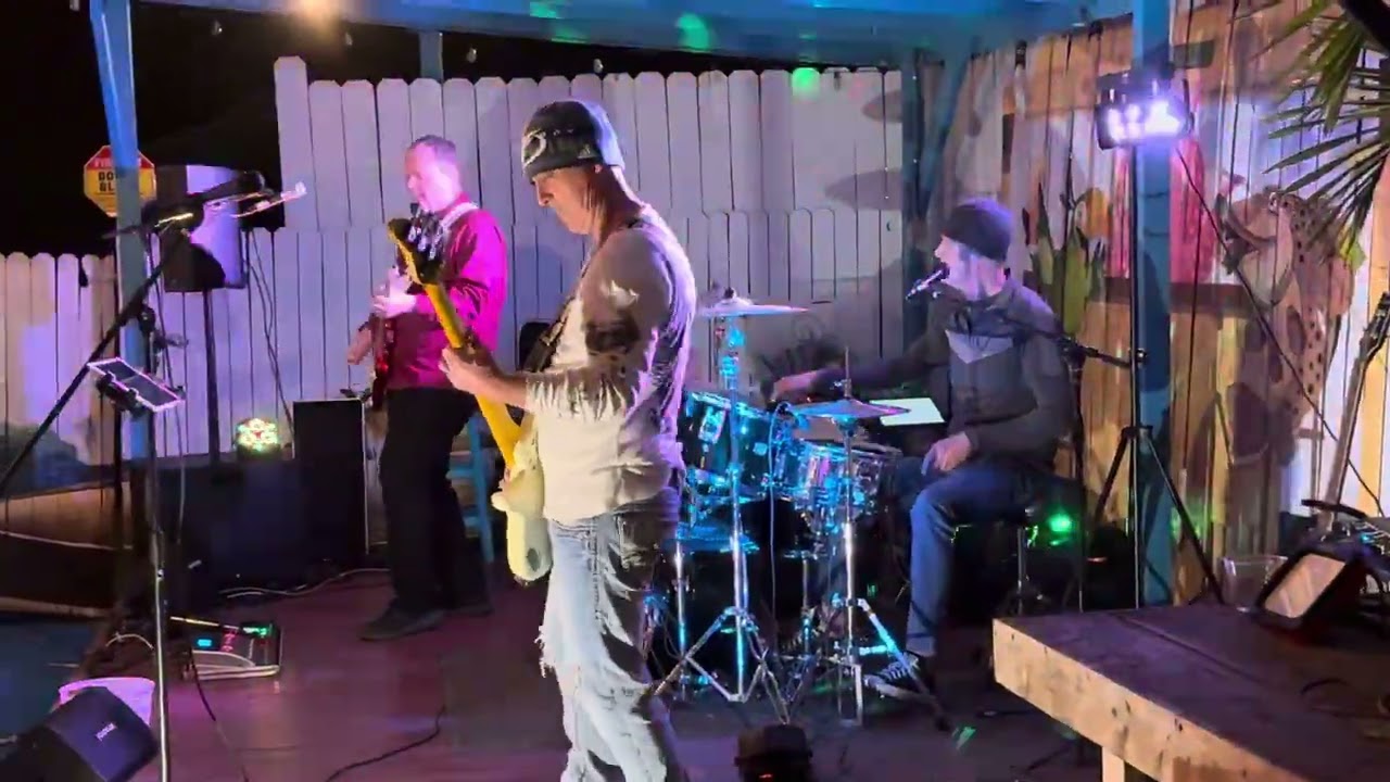 You Don’t Know How It Feels (Tom Petty) by Spin360