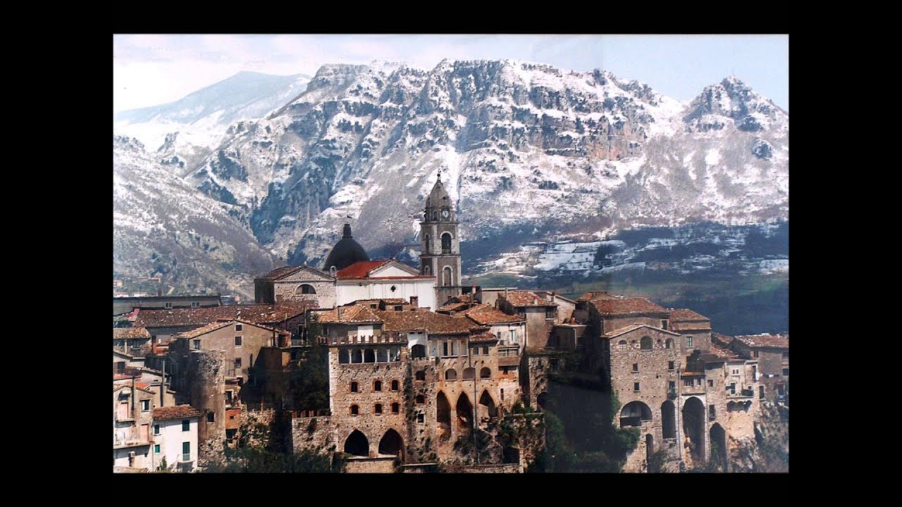 Cusano Mutri, immagini panoramiche di questo paese di montagna.