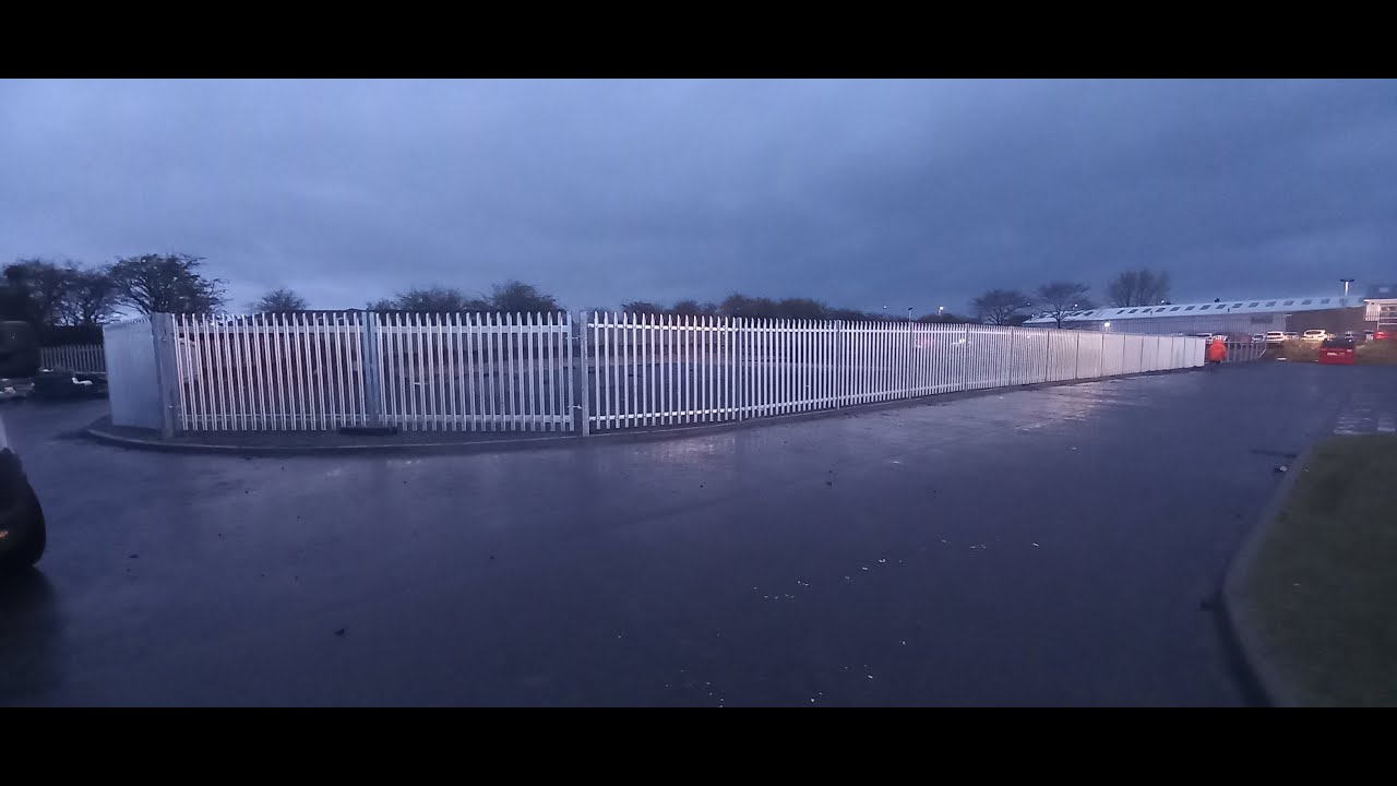 100 Meters of Palisade Fencing Timelapse!