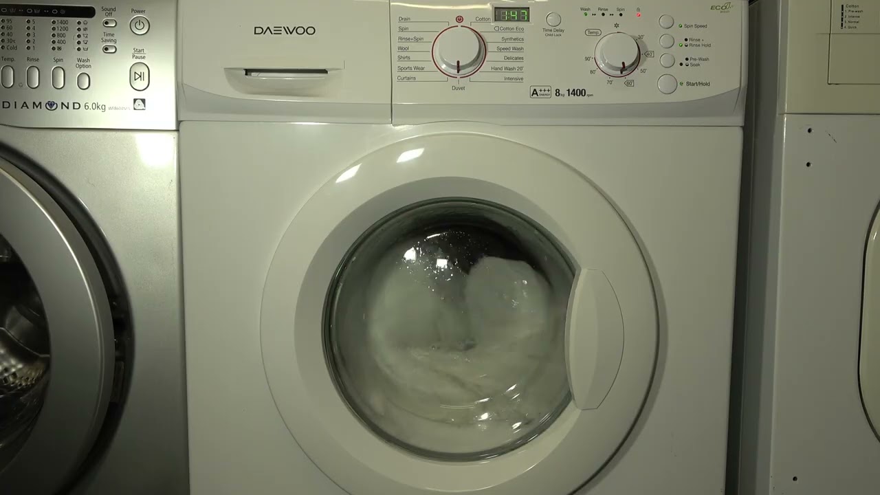 Duvet 60'c / Daewoo IT Wash (San Geogio) 8kg Washing machine