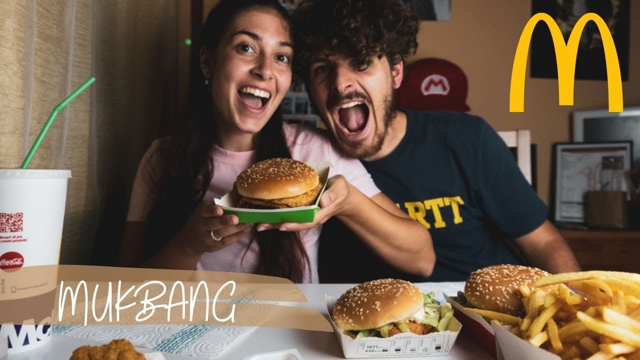 MUKBANG MCDONALD'S con il mio RAGAZZO+ rispondo alle vostre DOMANDE! ||GS||