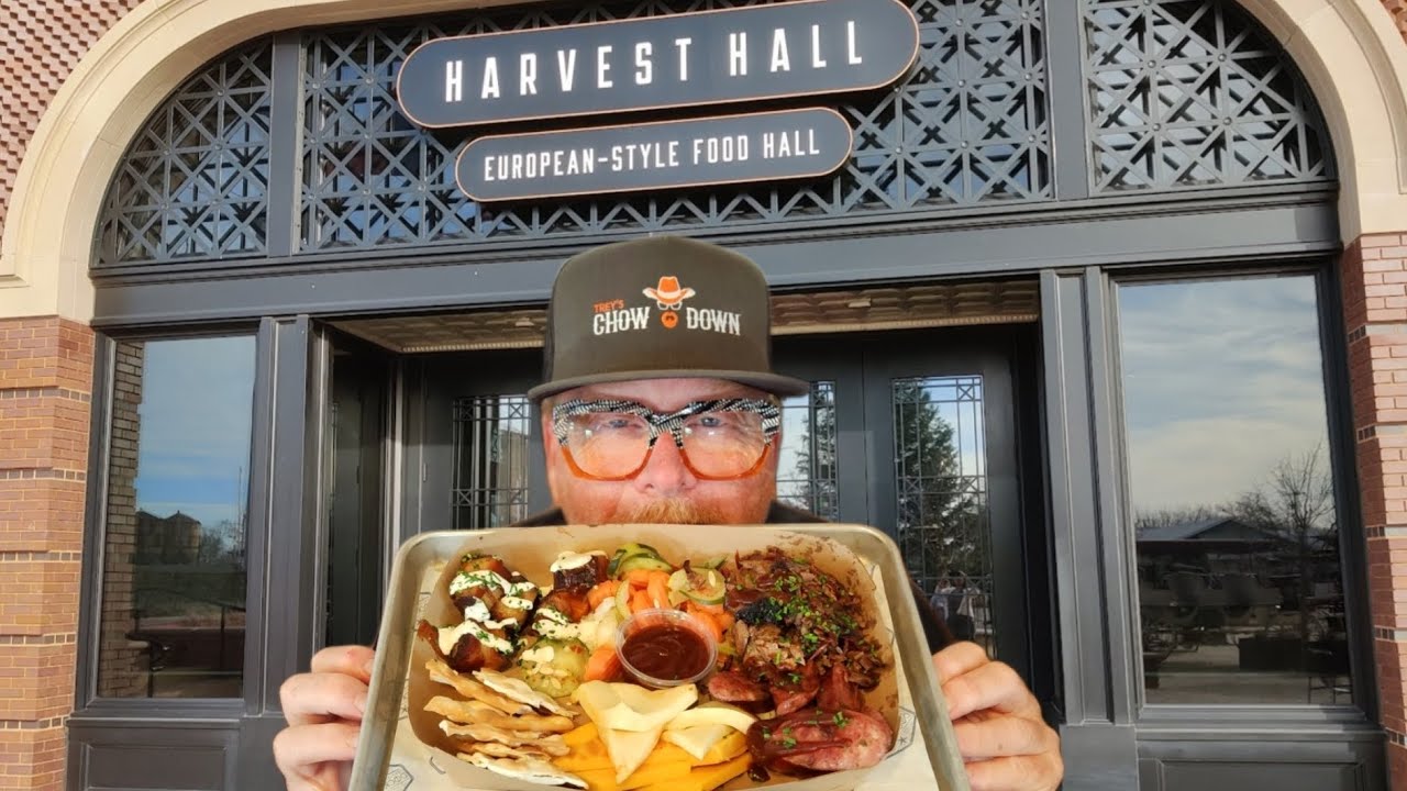 Harvest Hall (Delicious Eats) 😋