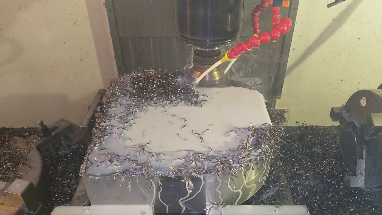 Fl&auml;che fr&auml;sen auf der CNC - Mill surface | SRATICAL