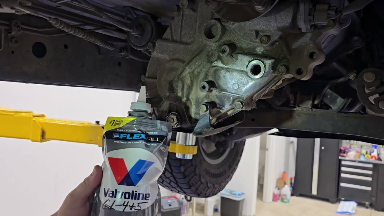 1995-2004 Toyota Tacoma Transfer Case Service /Fluid Change / Super Quick and Easy!