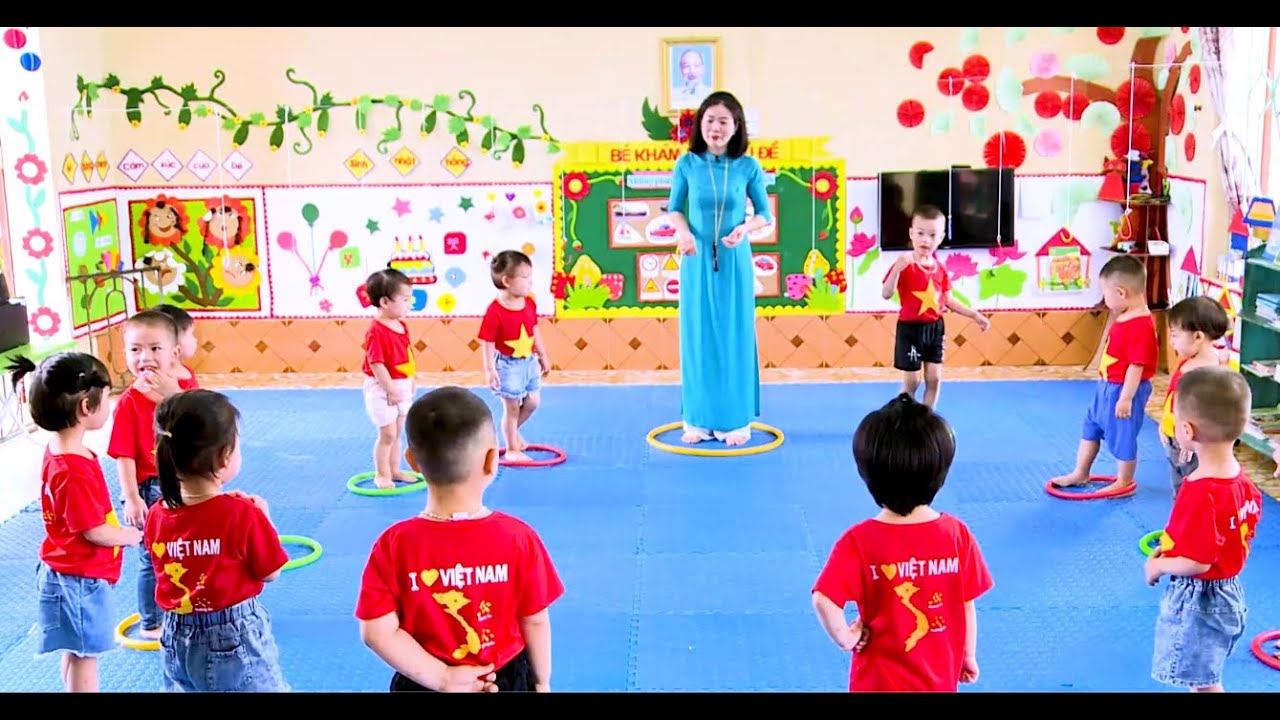 Tiết dạy hay Hoạt động với đồ vật 