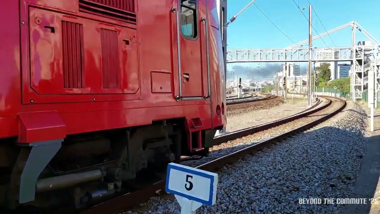 ¹⁴⁸⁵ 🇵🇹 Lisboa 🚆 CP 3525 • CP 5600 + cars • Fertagus •• Rêgo • Santa Apolónia • Corroios • Alcântara