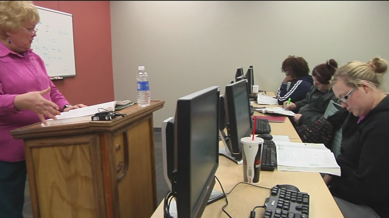 Free Goodwill program helps unemployed get call center jobs