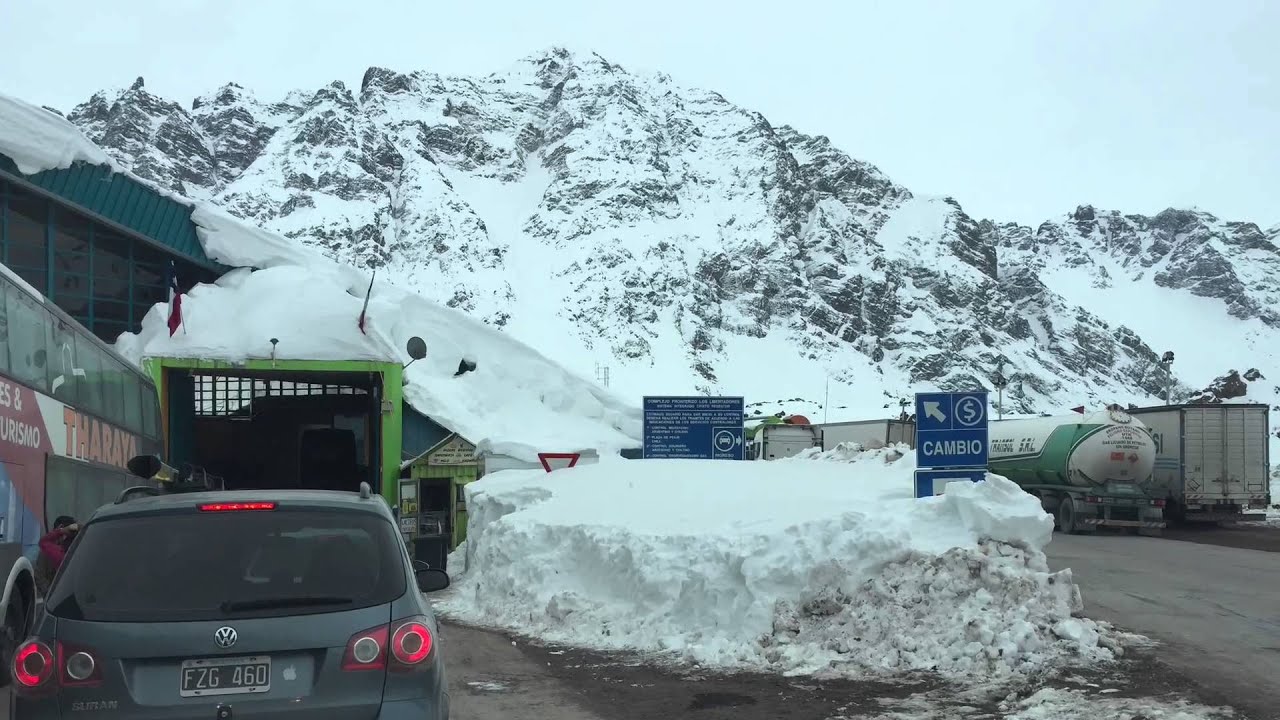 Camino a Chile por Paso Los Libertadores, invierno 2015