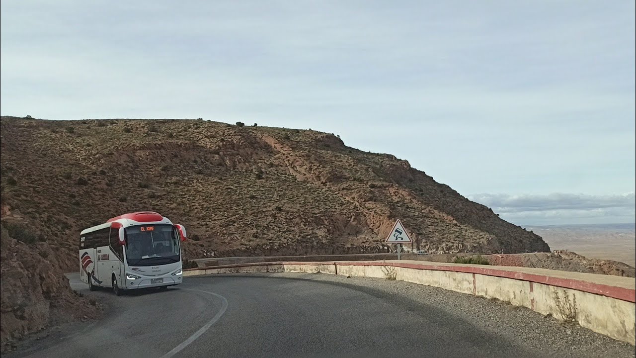 Tizi n talghemt تيزي نتلغمت الطريق بين الريش و ميدلت