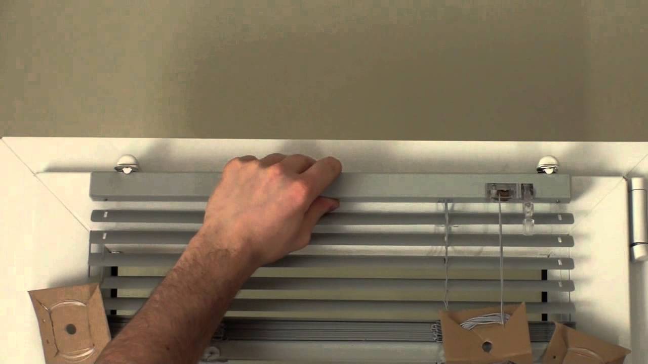 Jalousie Messung & Montage ohne Bohrung (Klemmfix) - rollo-pro.de - Rollos Plissees & Jalousien