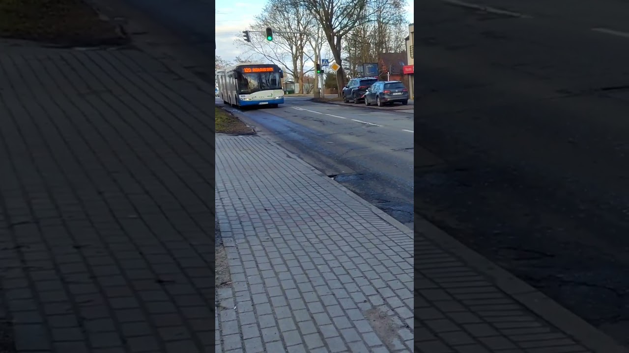 Wjazd Solaris Urbino 18 III #5260 na lini 109 w kierunku Redłowo SKM