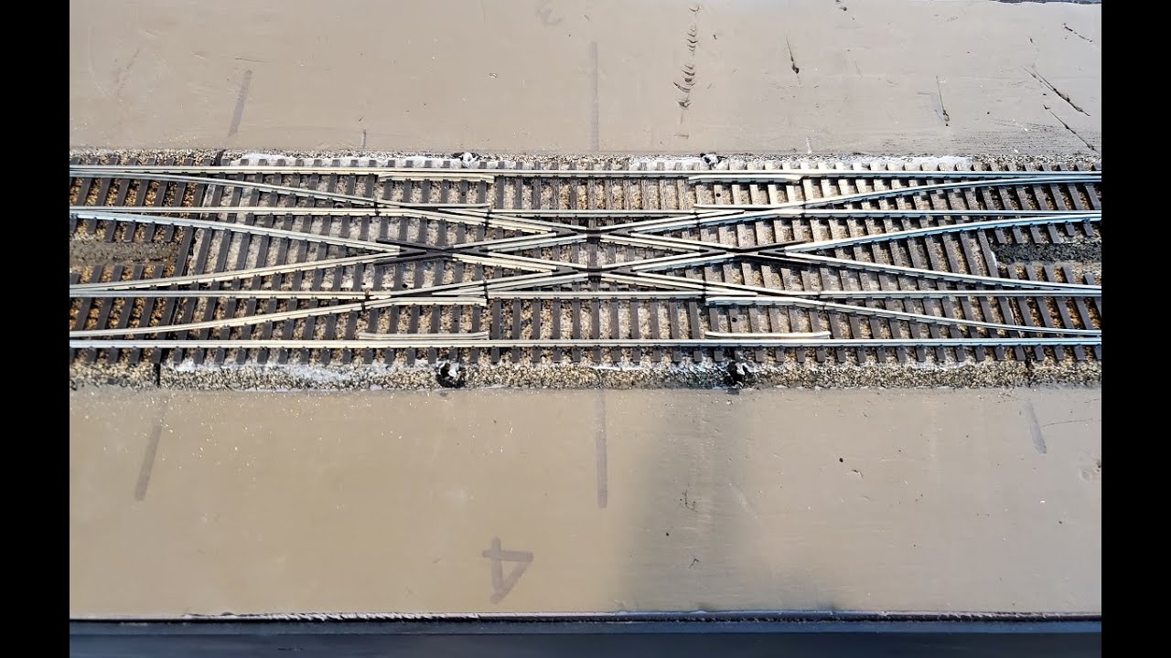 Walther's Double Crossover Problems and Solutions. Lift-out Section Wiring. HO Scale Layout Part 37