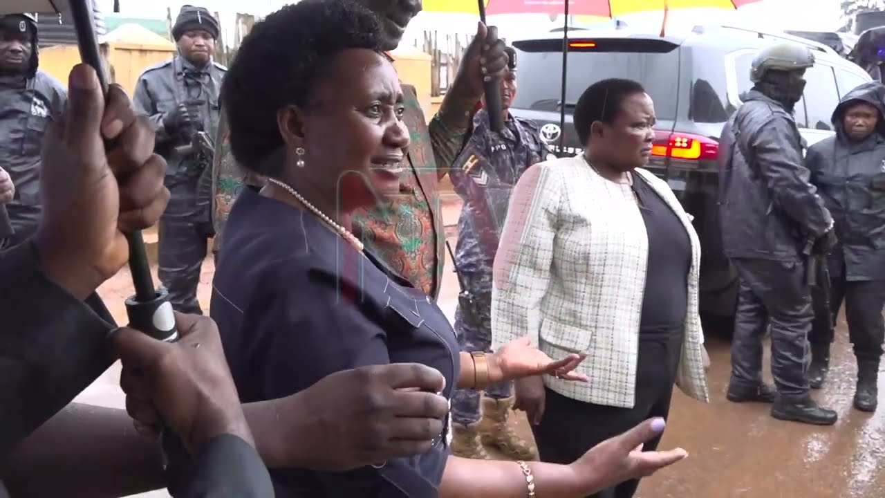 Ssabaminisita ssi musanyufu n’enkola y’emirimu gy’enguudo mu Kampala