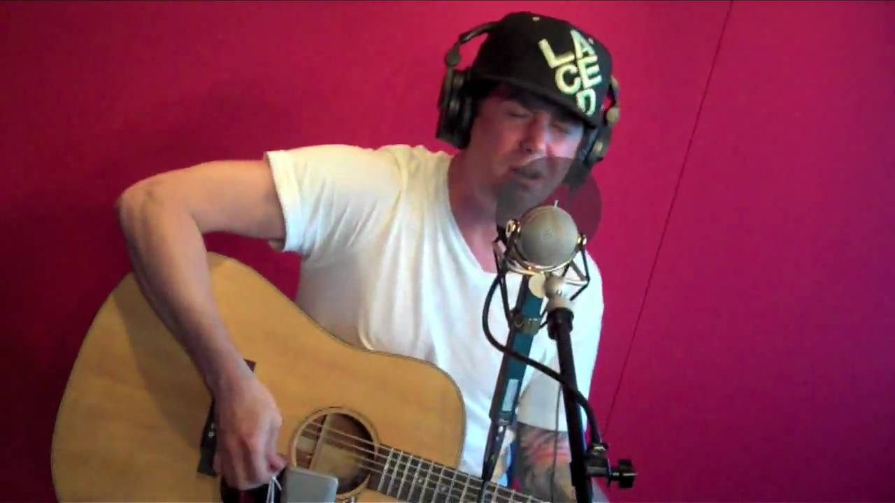 Scott Russo of Unwritten Law performs 'Save Me' live on FM/1039