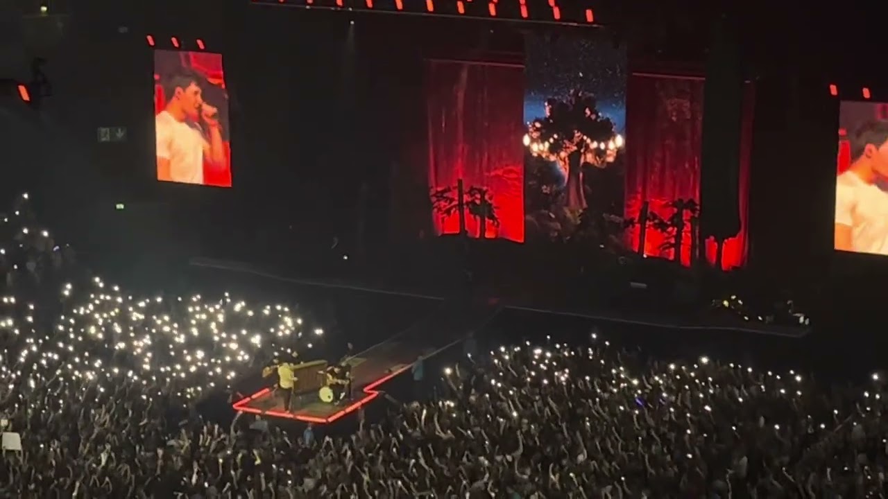 Wincent Weiss - Nur ein Herzschlag entfernt (live in Köln, 30.05.2023)