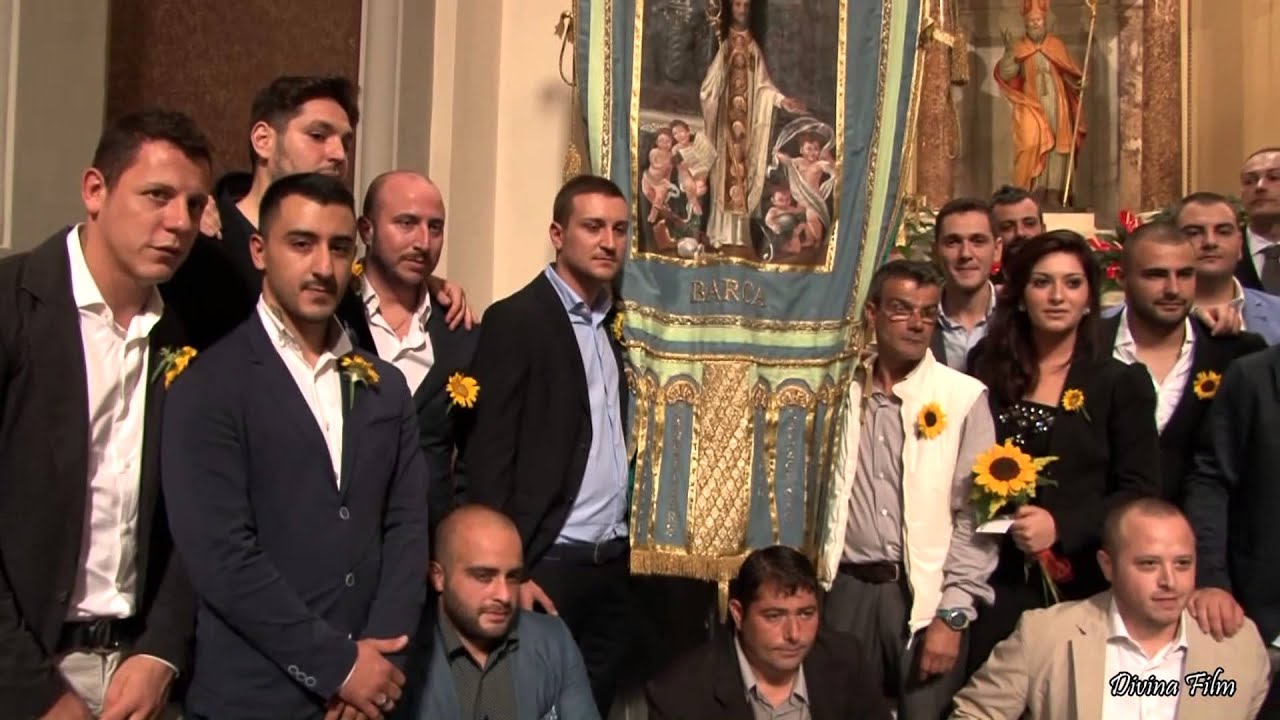Rituale scambio della bandiera della Barca 2014