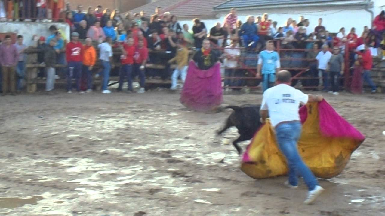 MU&Ntilde;OPEDRO - SAN MIGUEL 2014 - Salida Becerro Domingo
