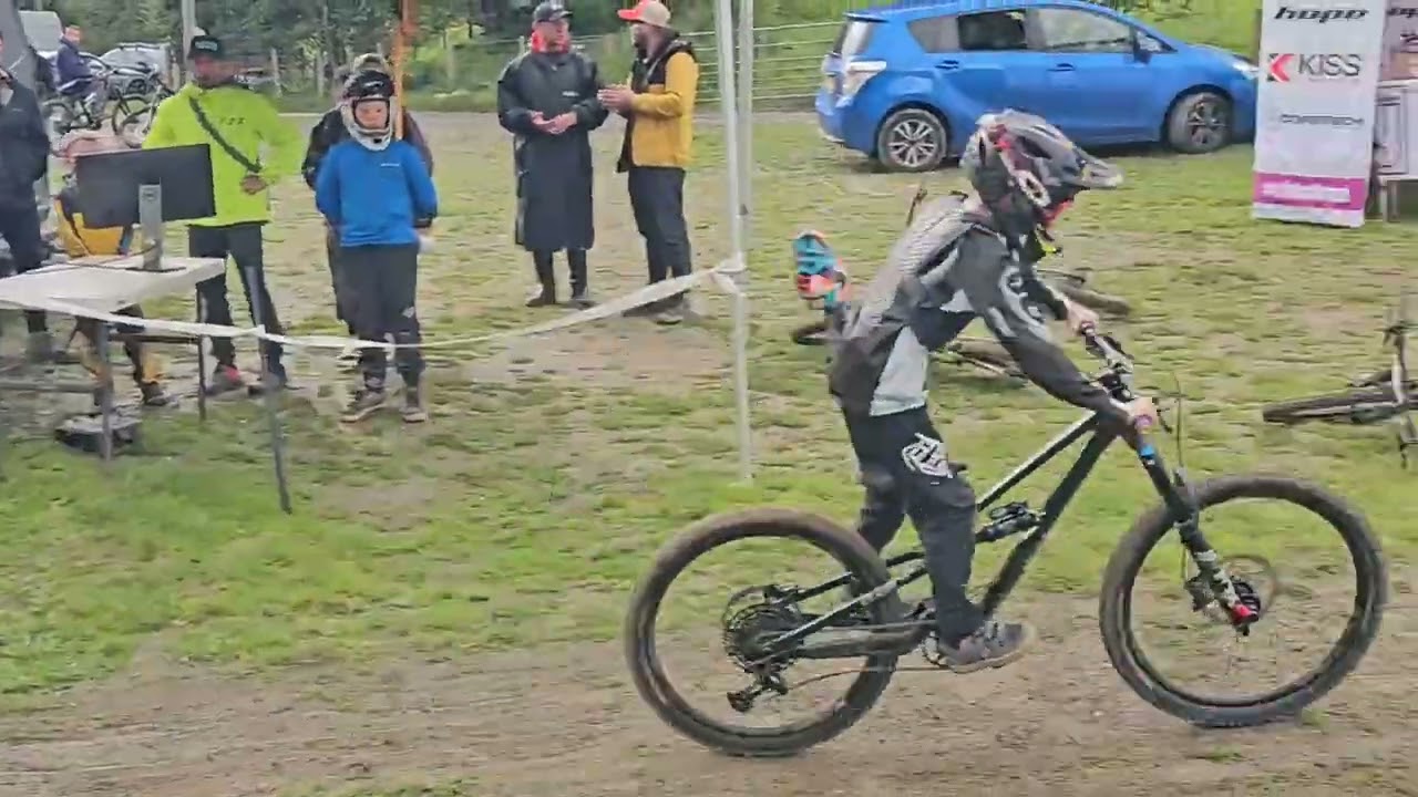 Gravity Events Mini Downhill Berwyn Bike Park Vlog