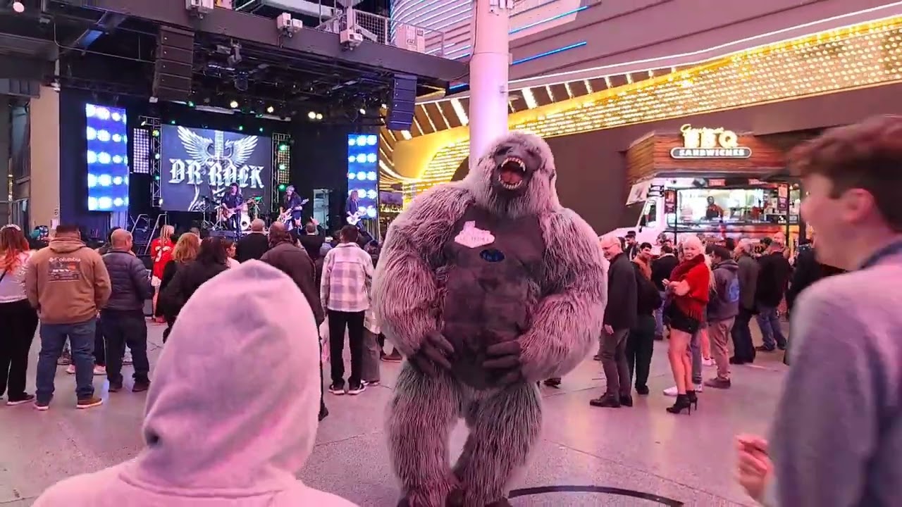 Do the Fremont Street performers make Las Vegas fun? Check this out! 