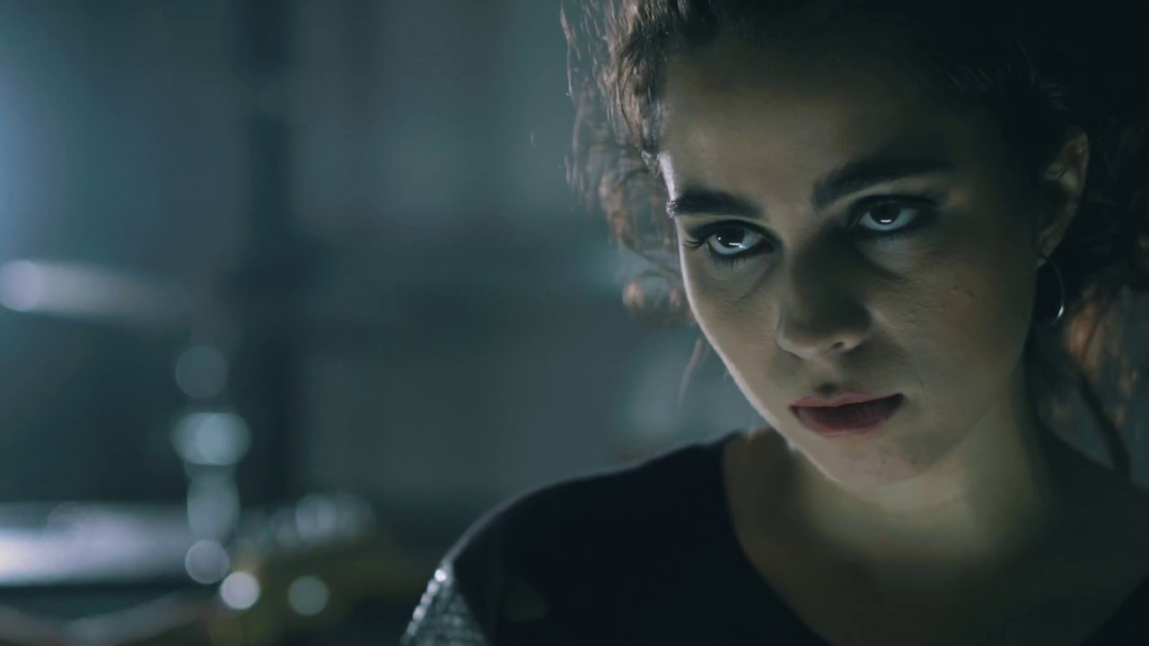 Clara Yolks - Agallas (Videoclip)