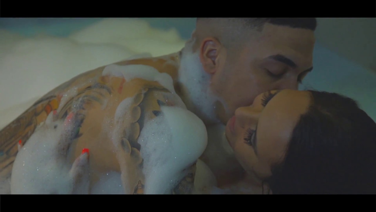 MC Brisola - Sentando na Vara (V&iacute;deo Clipe) DJ R7