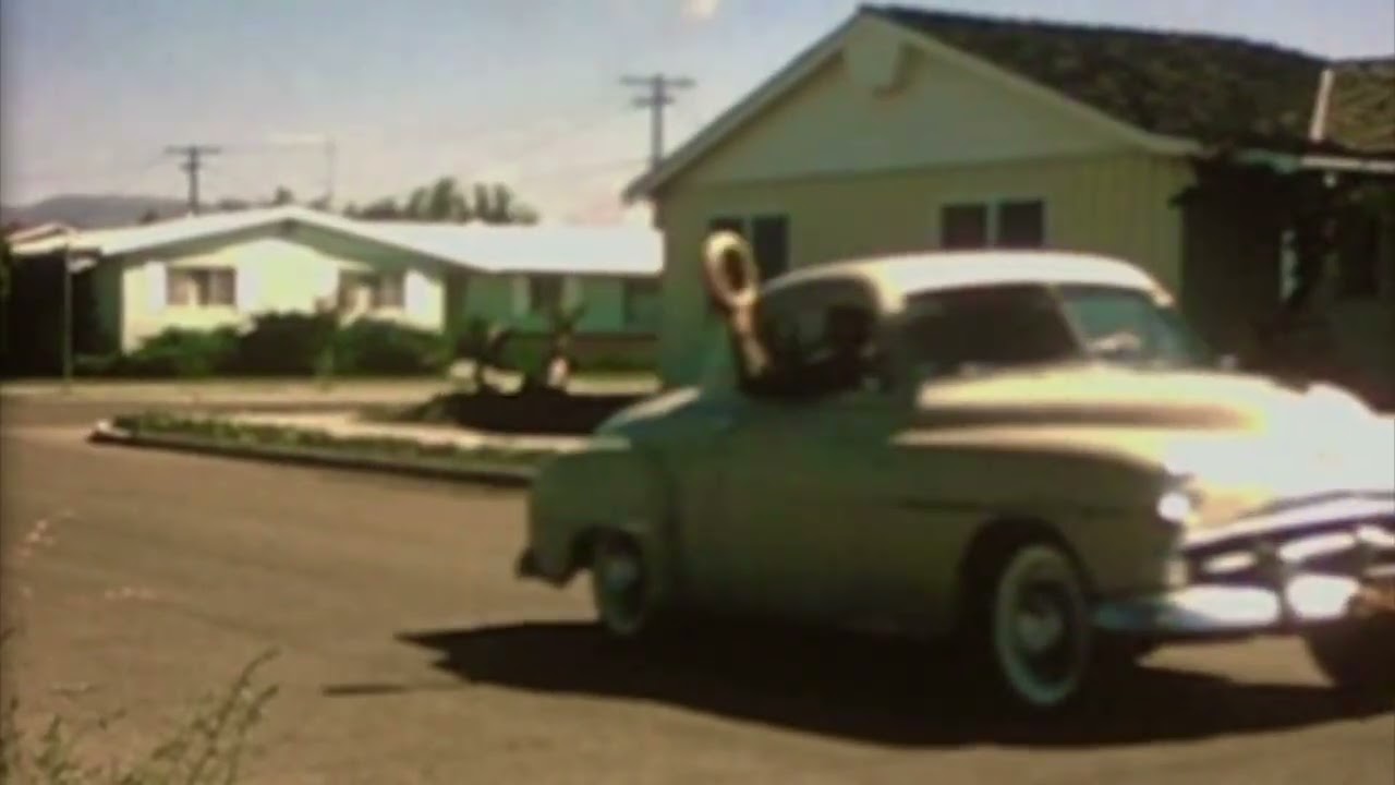 5C Mabel Plays Chicken 1964