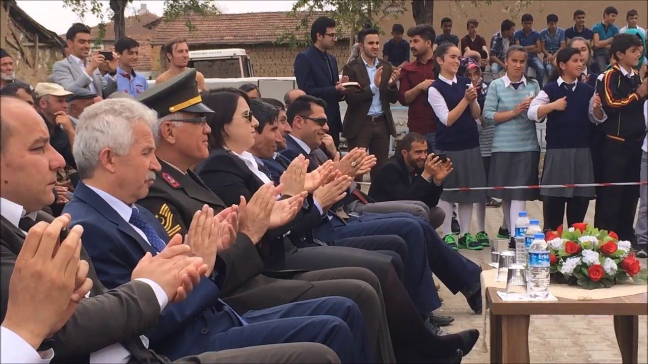 Malum Seyit Tekke Köyu Şehit Sadık Bezer İlkokulu 23 Nisan Kutlaması