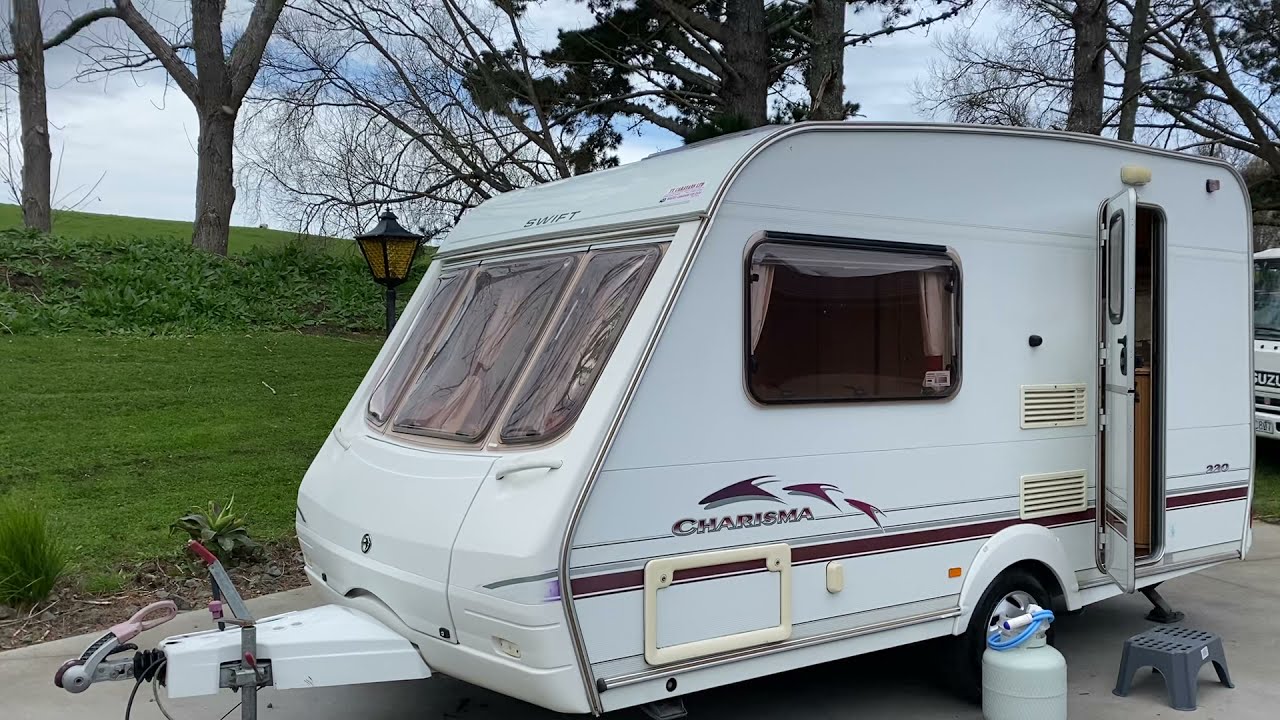 2003 Swift Charisma 220 2 berth caravan walk around