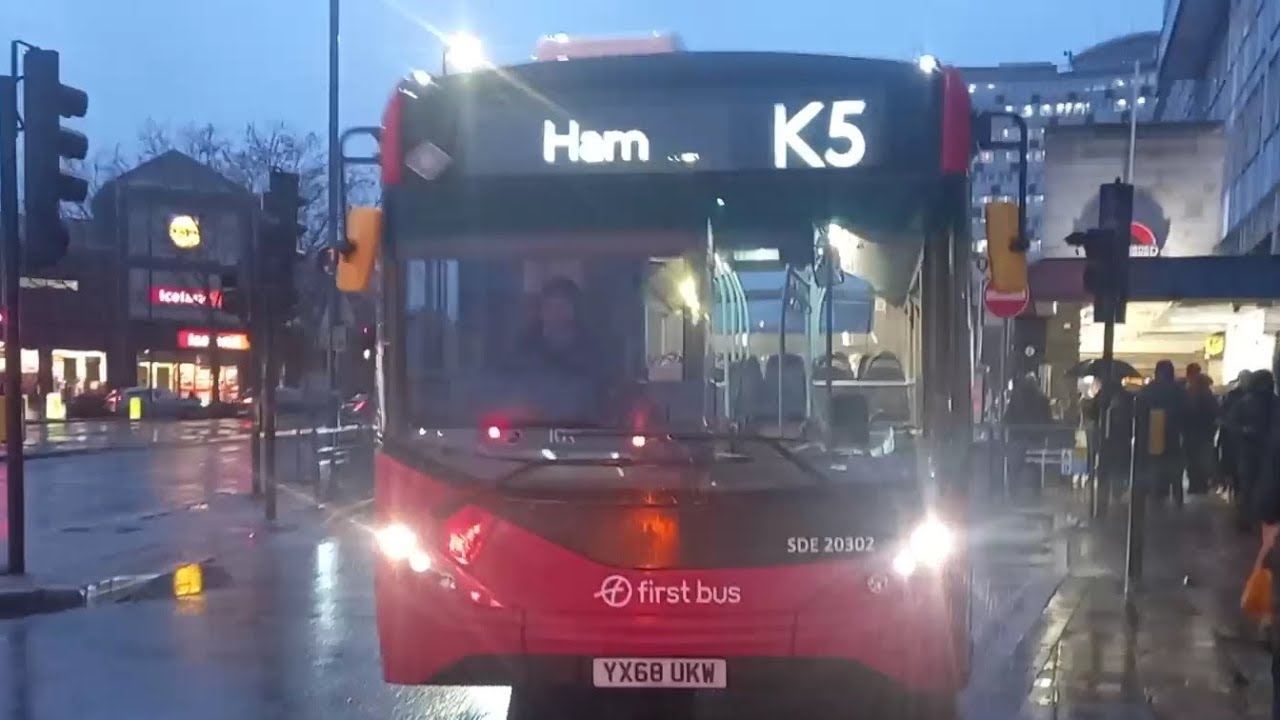 Journey on First Bus London SDE20302 YX68UKW on Route K5