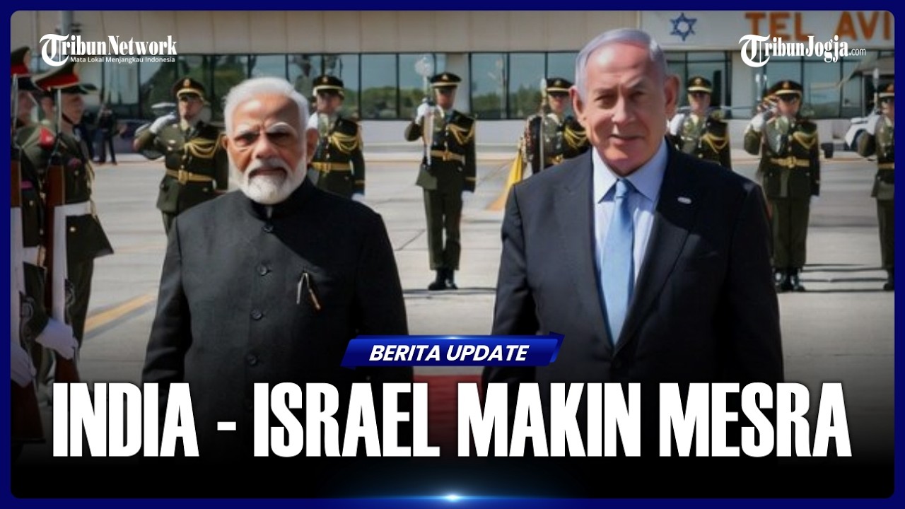 PM MODI KUNJUNGI ISRAEL, DIRANGKUL NETANYAHU SAAT TIBA DI BEN GURION