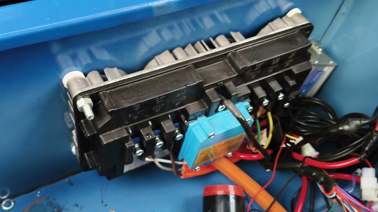 দাঁতাই ইলেকট্রিক হাইড্রোলিক  লোডার 2টন ক্যাপাসিটি ইটভাটা ও ও বিল্ডার্সের কাজের জন্য