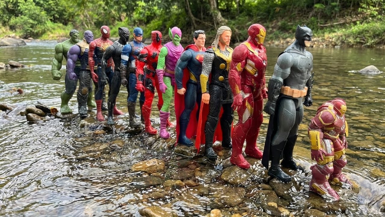 AVENGERS SUPERHERO STORY, SPIDERMAN, HULK, IRONMAN, CAPTAIN AMERICA, DEADPOOL, BATMAN, SUPERMAN
