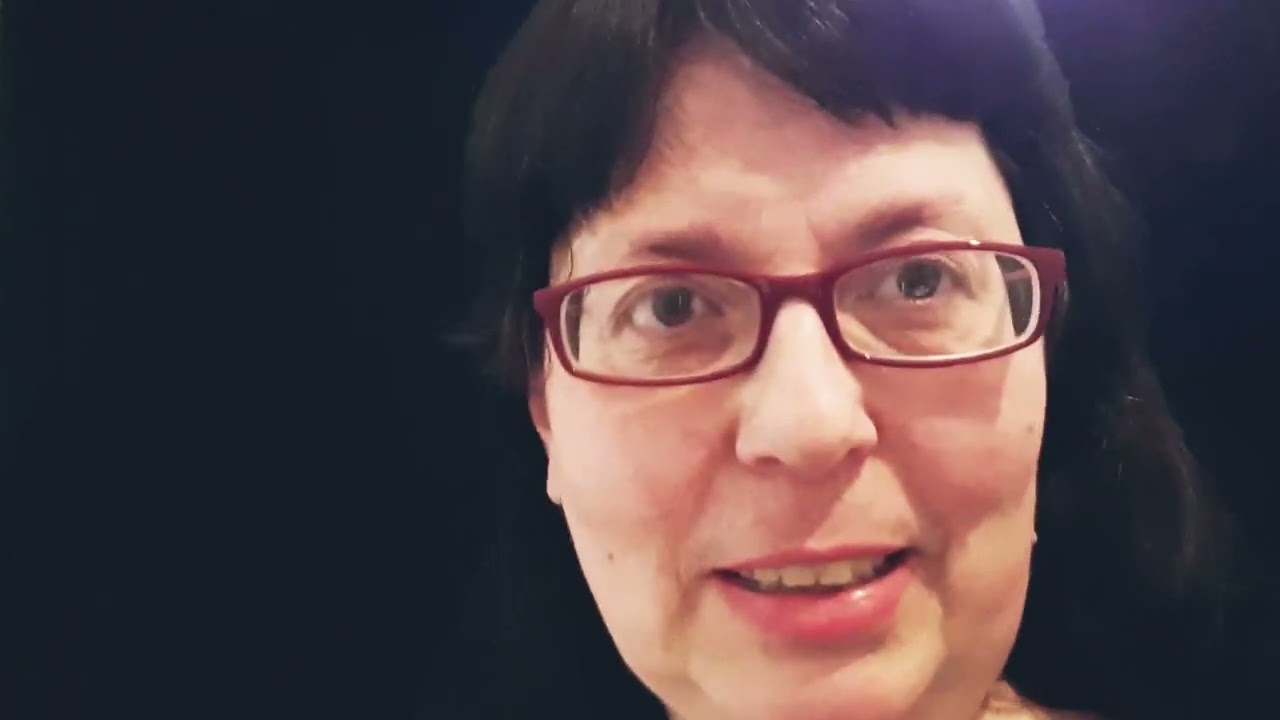 #&Theta;&epsilon;&alpha;&tau;&rho;ά&lambda;&epsilon;&omicron;&nu; TV eDition / Interview with Katrin Butt Filmmaker