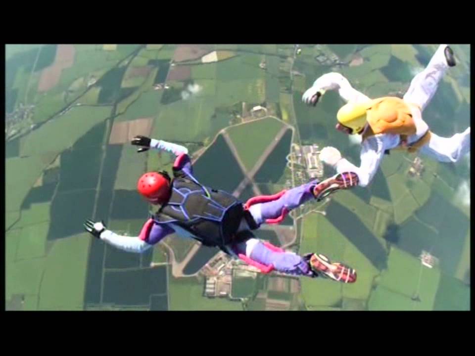 Skydiving AFF Level 1-7 Mark at Langar