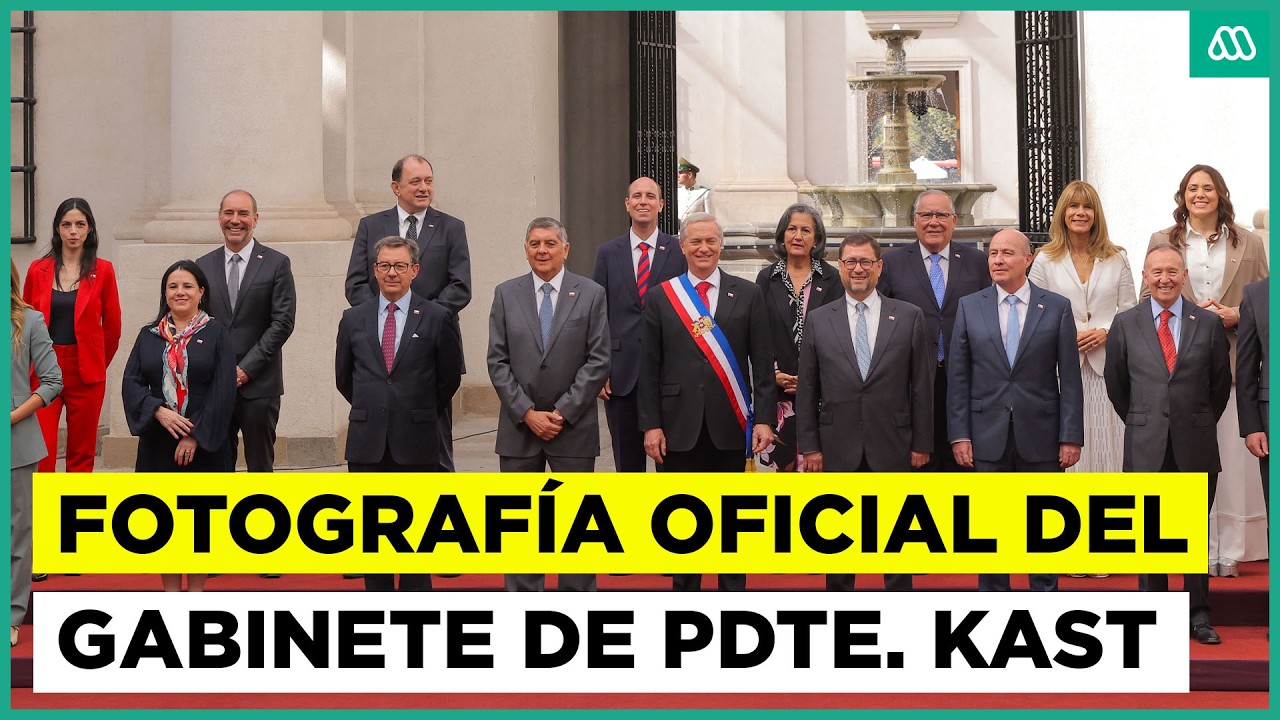 Presidente Kast se toma fotografía oficial con su Gabinete en La Moneda