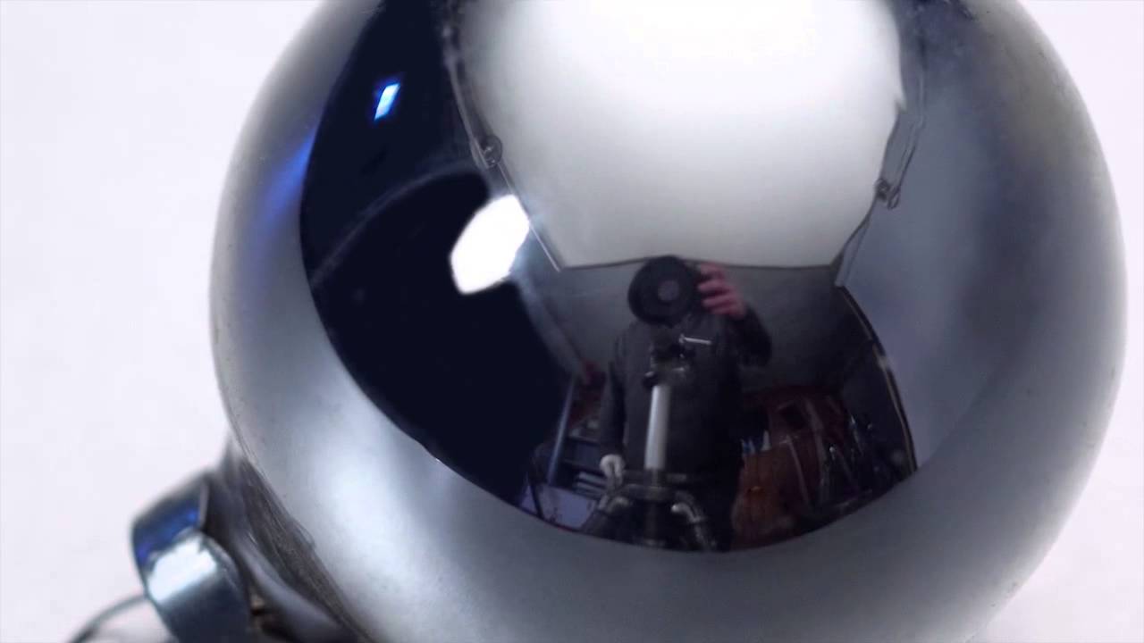 How to Professionally Light Metal Boxes and Spheres