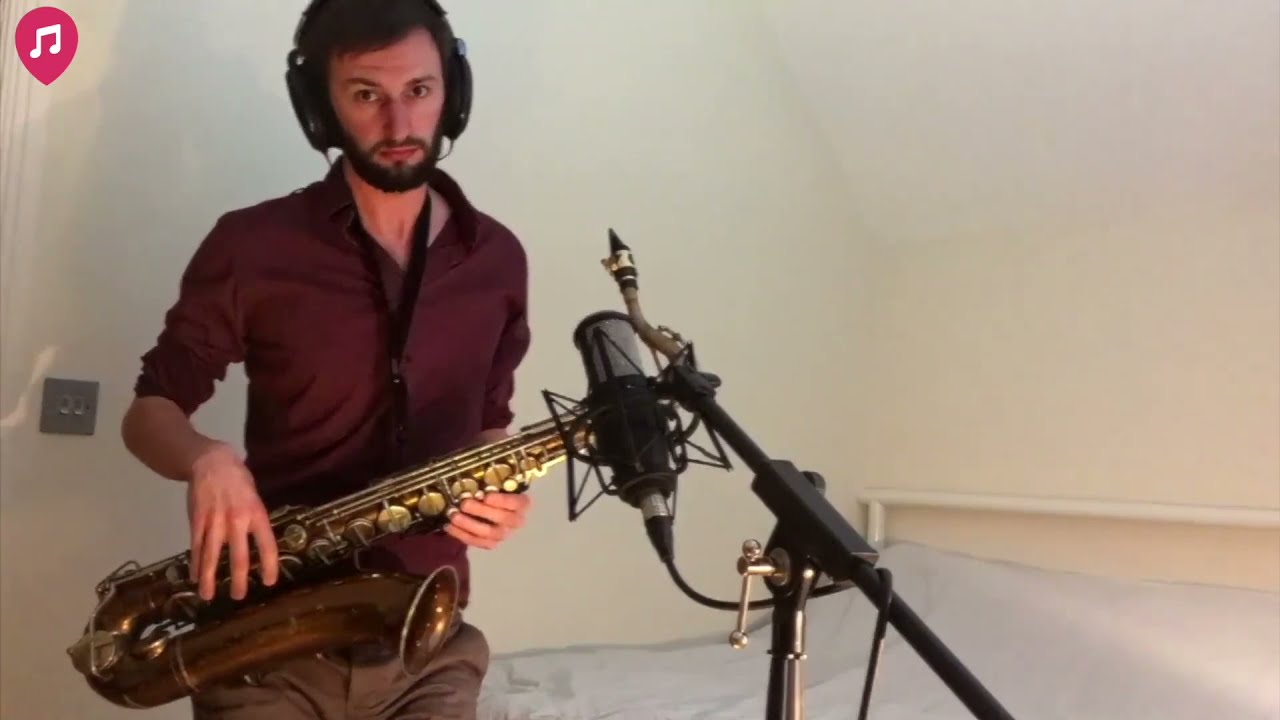 Hire Saxophone Player London UK - Chris Sax