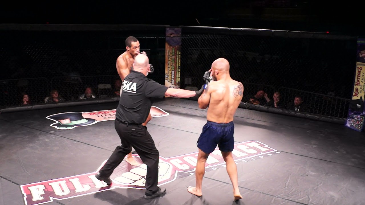 DERRICK PATTERSON VS TYRECE SMUZIAK 145 LB MMA FIGHT RAGE IN THE CAGE 16