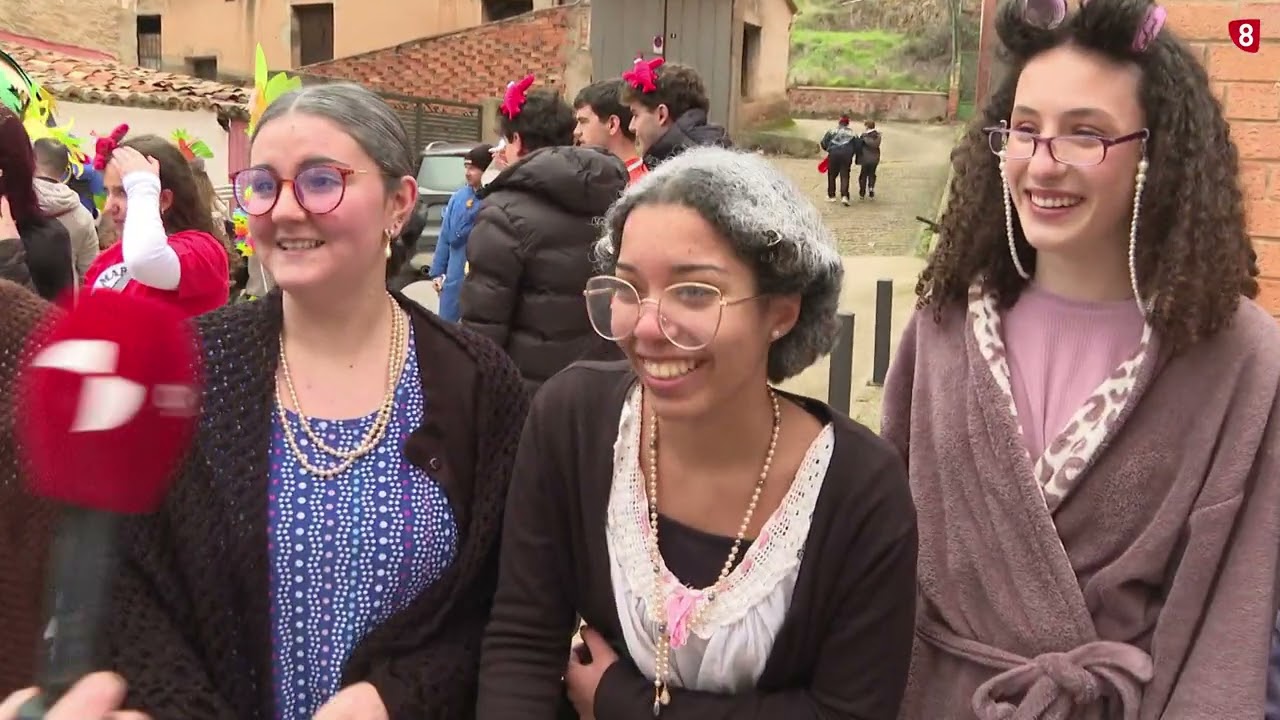 ARCOS DE JALÓN CELEBRA SUS CARNAVALES CON MÚSICA Y MUCHOS DISFRACES / 8 MAGAZINE SORIA