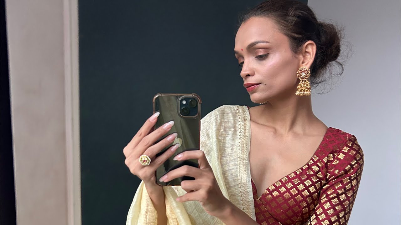 Monalisha Mahapatra Saree | Kerala Kasavu Onam Saree Styling