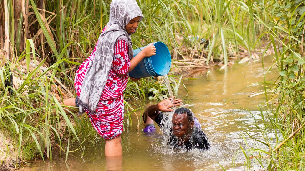 WEWE HAPA UTAFANYAJE ?