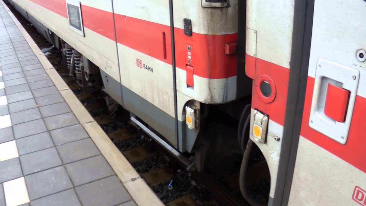 Going into E-Loc 1738 'Duivendrecht' + IC Berlin @ Amsterdam Central Railroad Station