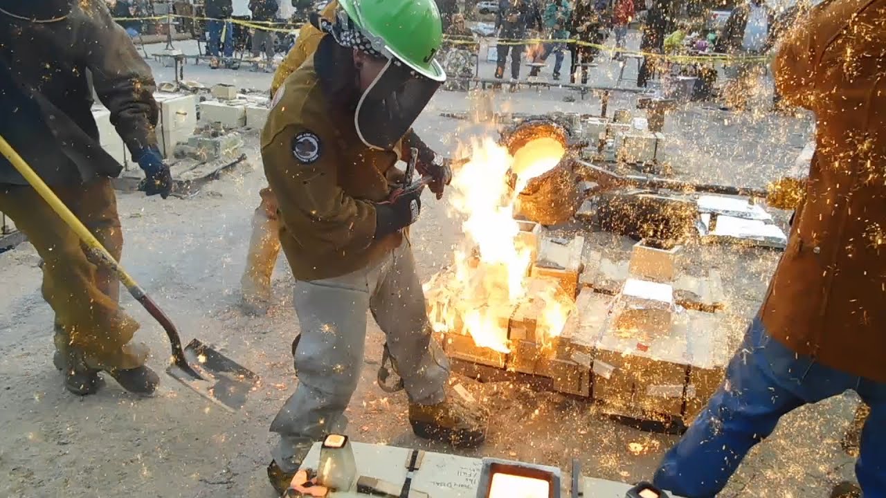 Cast Iron Explosion | Reaction Mold | On the Iron Trail with the Cast Iron Gypsy