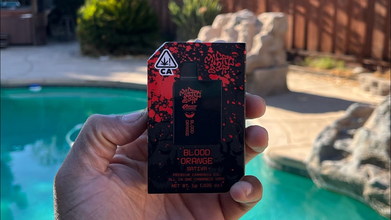I Tried The Halloween Edition Micro Bar! *Blood Orange*