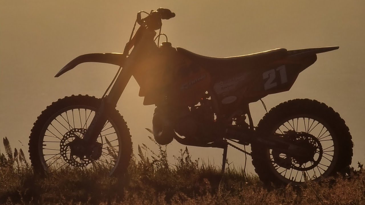 Enduro Penteli - Climbing To The Top