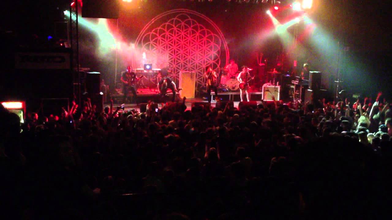 Bring Me the Horizon - Empire (Let Them Sing) ( Majestic Music Club - Bratislava, 23.6. 2013)