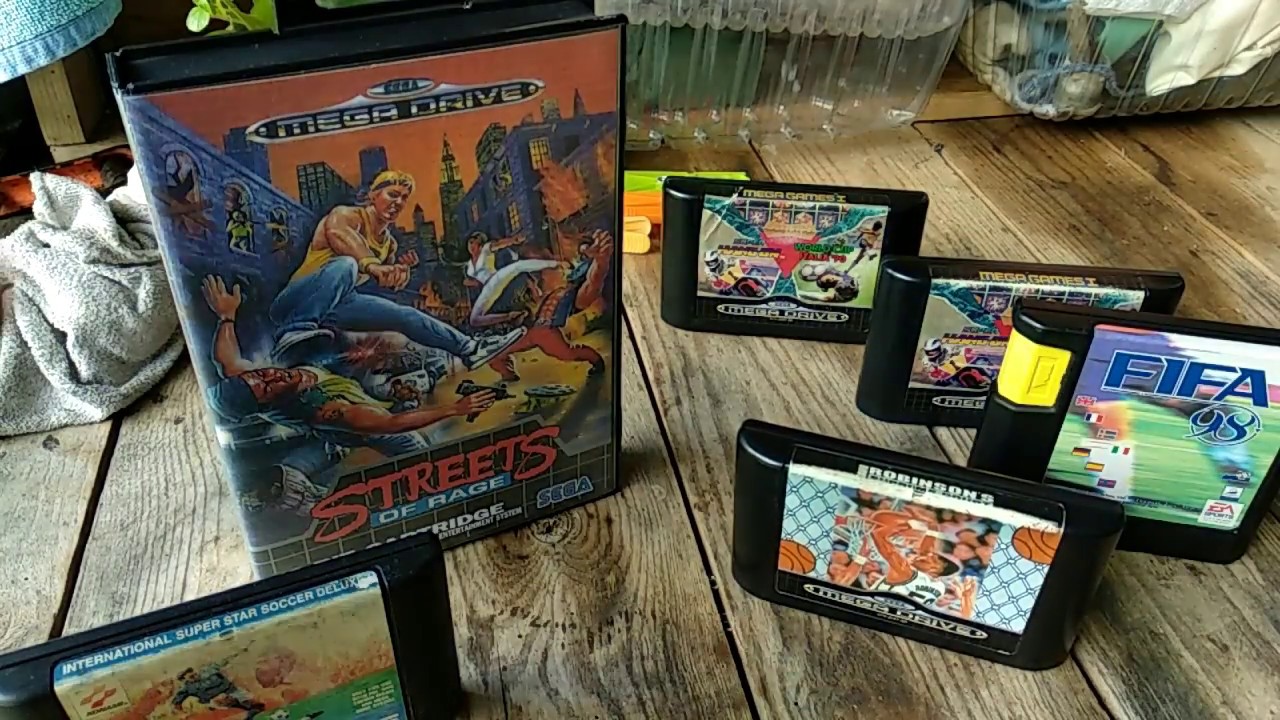 Como abrir y limpiar cartuchos de Mega Drive con goma de borrar